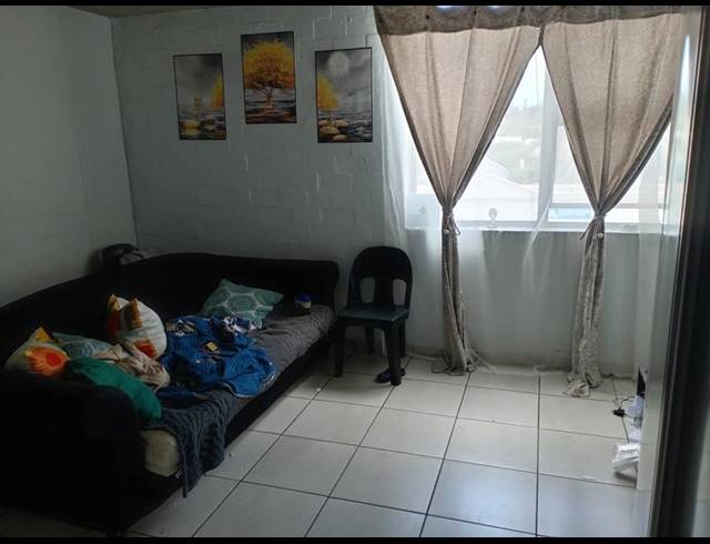 1 BEDROOM APARTMENT FOR SALE IN WYNBERG